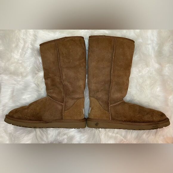 UGG Suede Boots Size 7 - Picture 2 of 15